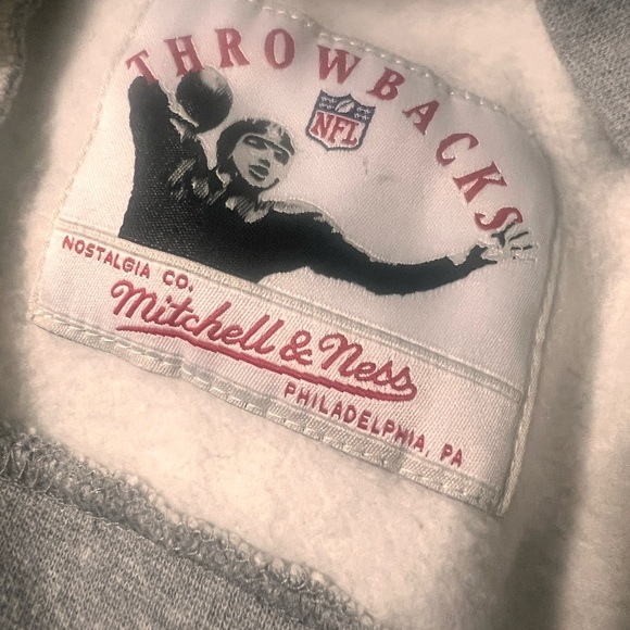 Vintage- Chicago Bears Sweatshirt size small- men’s but unisex - Picture 8 of 8